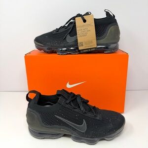 Nike Men’s Air VaporMax 2021 Flyknit Sneakers Sz 9.5 Triple Black DH4084-001 NEW